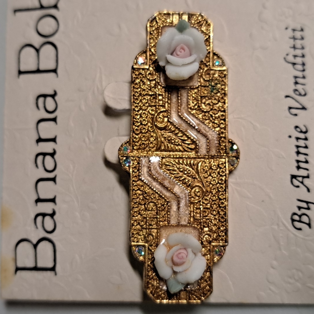Vintage banana Bob pin